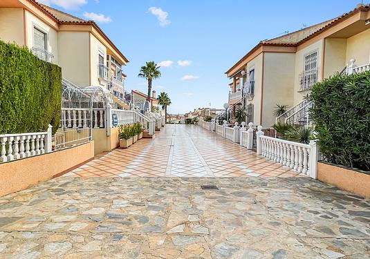 Apartment in Orihuela Costa
