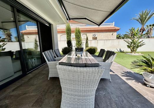 Villa in Los Urrutias