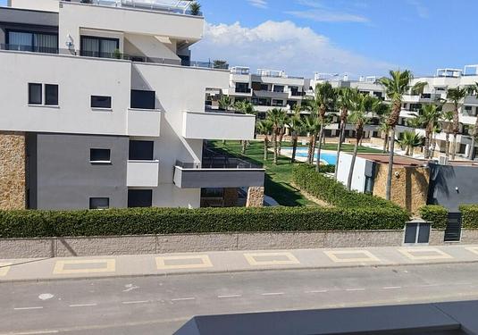 Apartment in Orihuela Costa