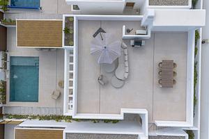 thumb 33