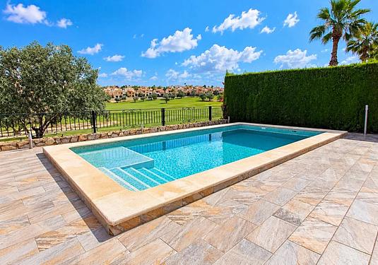 Villa in Algorfa
