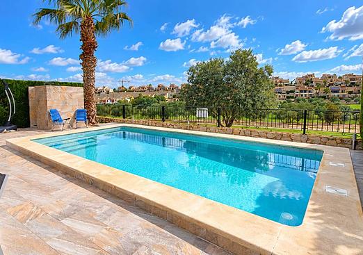 Villa in Algorfa