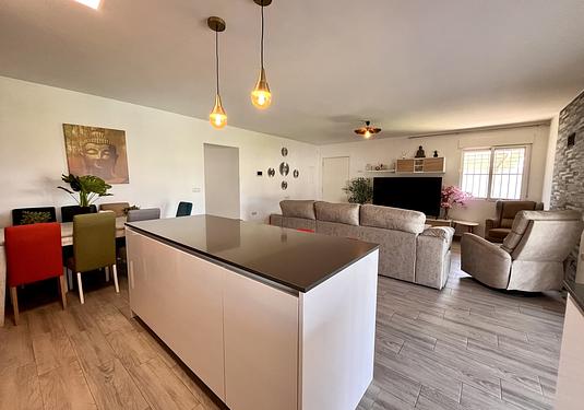 Country house in Alcantarilla