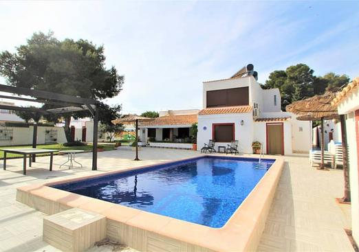 Villa in Orihuela Costa