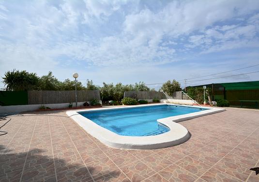 Villa in Guardamar del Segura