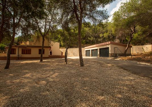 Country house in Torremendo