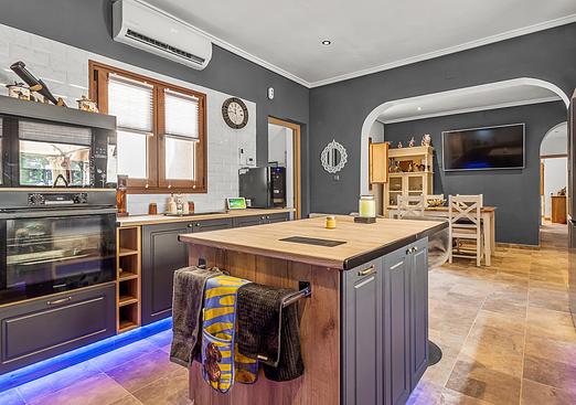 Country house in Torremendo