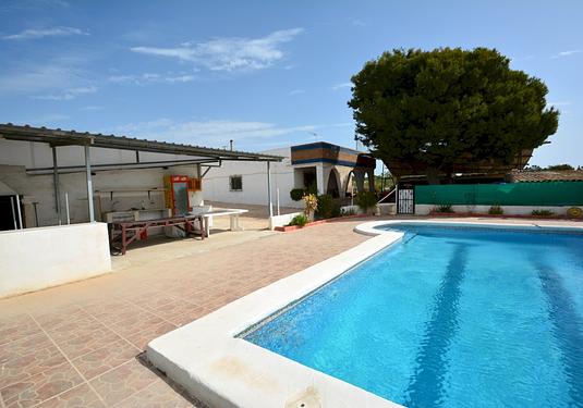 Villa in Guardamar del Segura