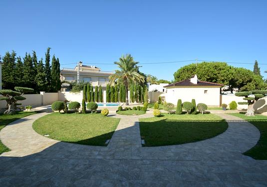 Villa in Orihuela Costa