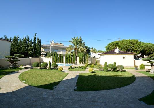 Villa in Orihuela Costa