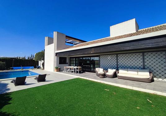 Villa in Peraleja Golf