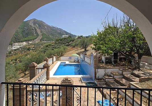 Town house in Alcaucín