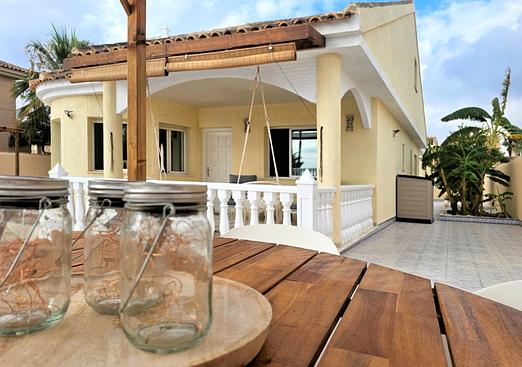 Villa in Los Urrutias