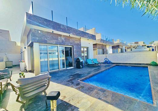 Villa in Villamartin