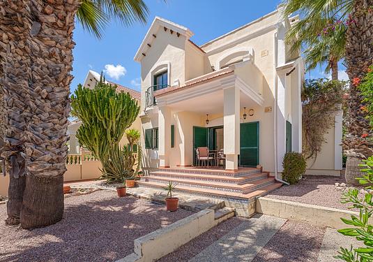 Villa in Orihuela Costa