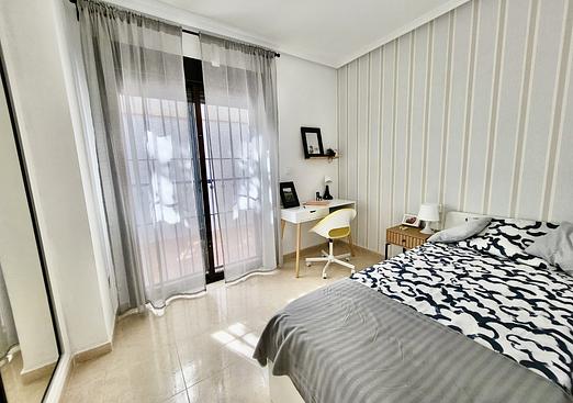 Town house in San Miguel de Salinas