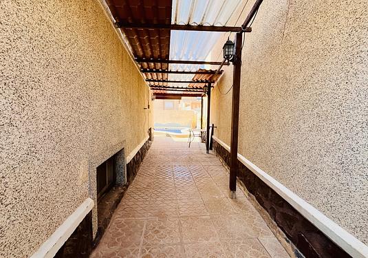 Villa in San Miguel de Salinas