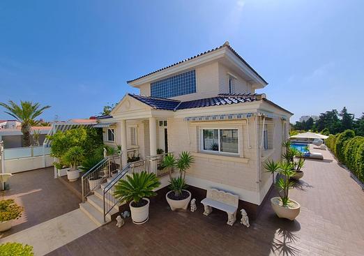 Villa in Torrevieja