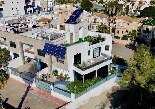 Villa in Orihuela Costa