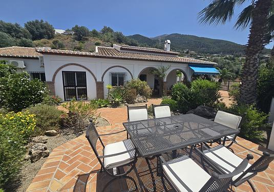 Villa in Alcaucín