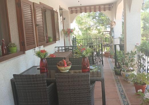 Property in Zarra