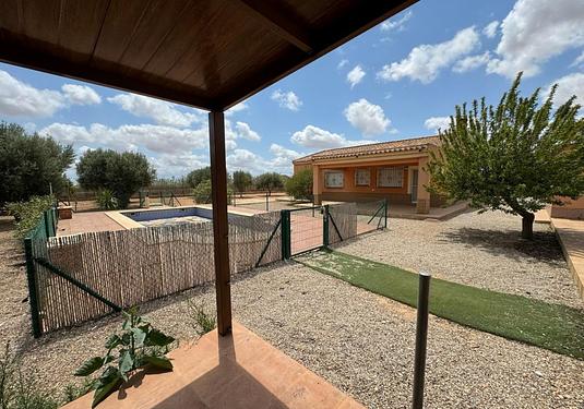 Town house in Fuente Alamo