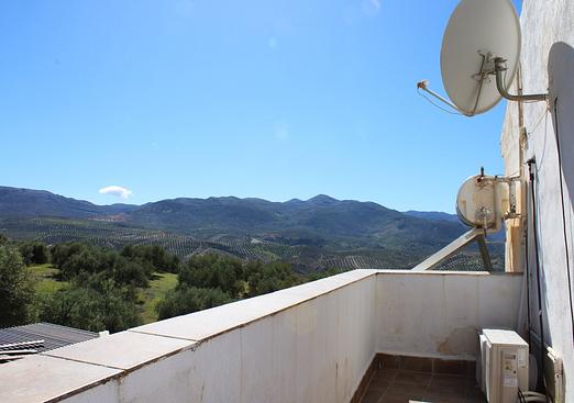 Country house in Salar