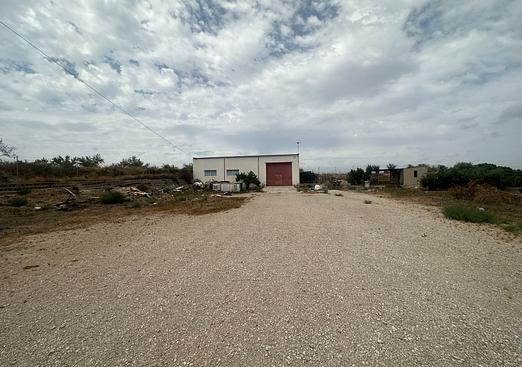 Commercial in Torremendo