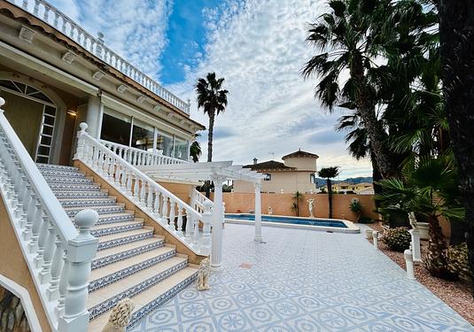 Villa in Orihuela