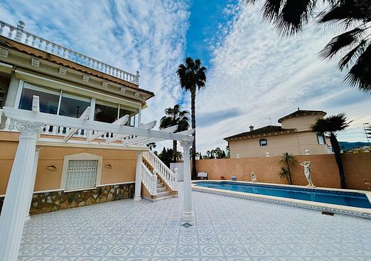 Villa in Orihuela