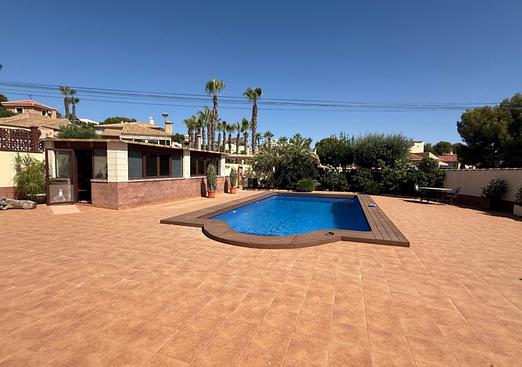 Villa in Torrevieja
