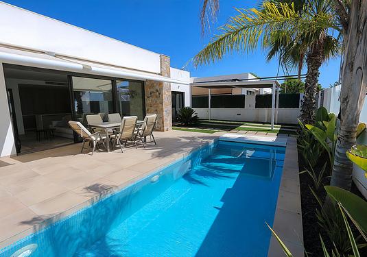 Villa in Pilar de La Horadada