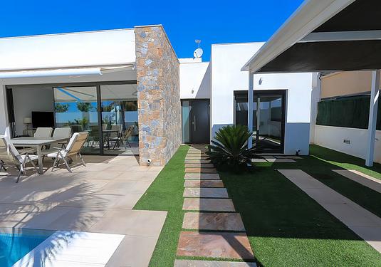 Villa in Pilar de La Horadada