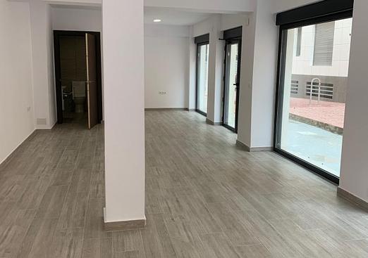 Commercial in Guardamar del Segura