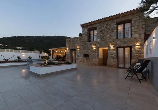 Country house in Jalón