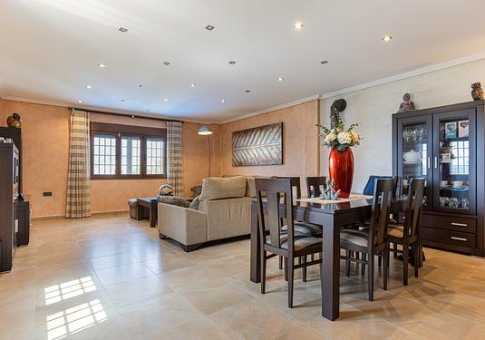 Villa in Los Montesinos