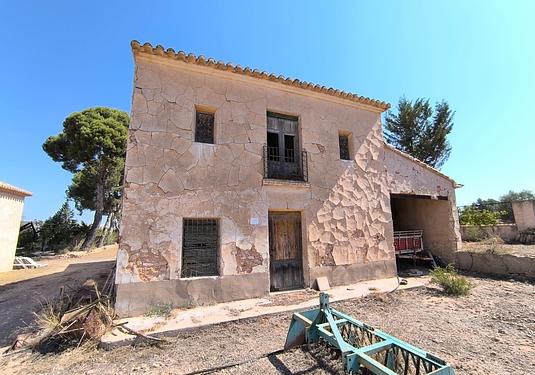 Country house in Villena