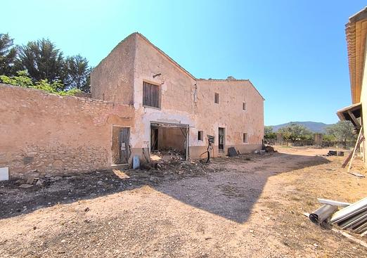 Country house in Villena