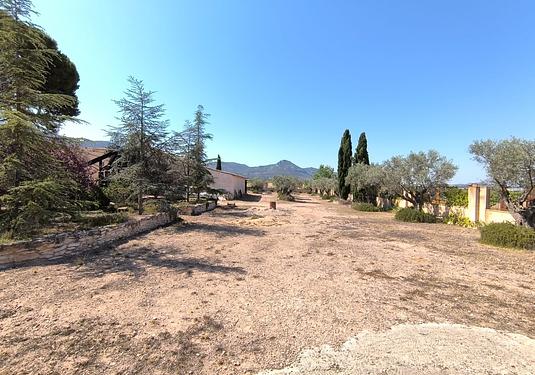 Country house in Villena