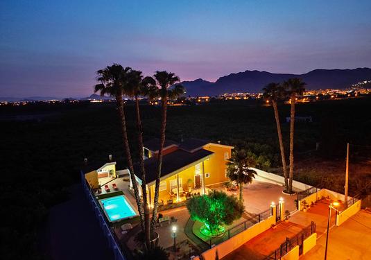 Country house in Orihuela