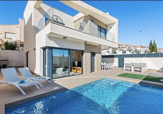 Villa in San Miguel de Salinas