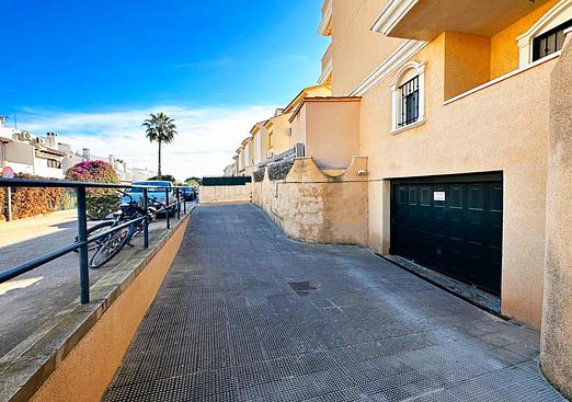 Apartment in Orihuela Costa
