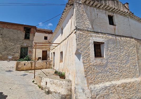 Town house in Los Romanes