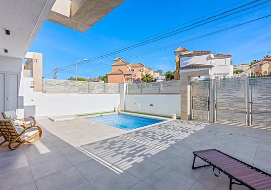 Villa in Orihuela Costa