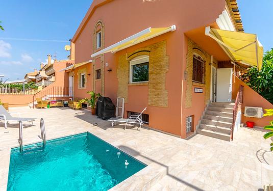 Villa in Torre de La Horadada