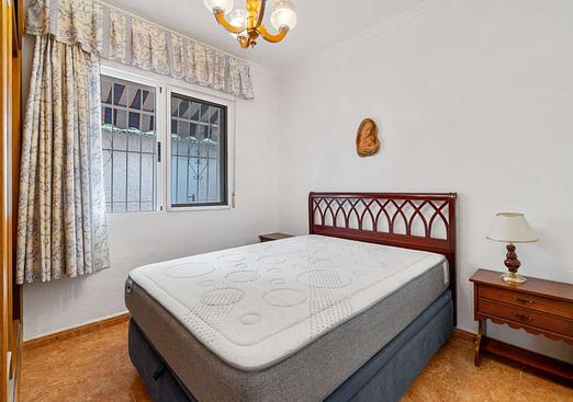 Town house in Santiago de la Ribera