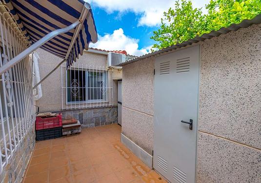 Town house in Santiago de la Ribera