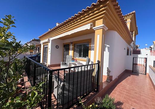 Property in Vistabella Golf Entre Naranjos