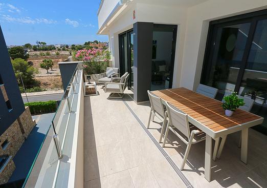 Penthouse penthouse in Orihuela Costa