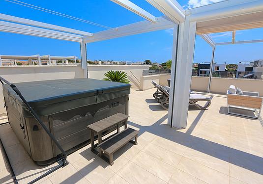 Penthouse penthouse in Orihuela Costa